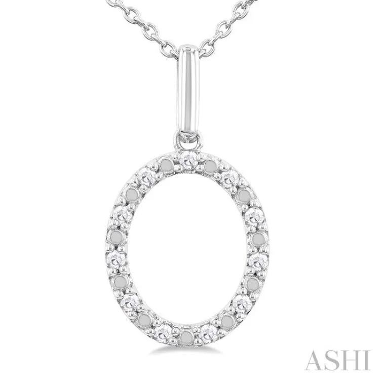 1/10 Ctw Initial 'O' Round Cut Diamond Fashion Pendant With Chain in Sterling Silver