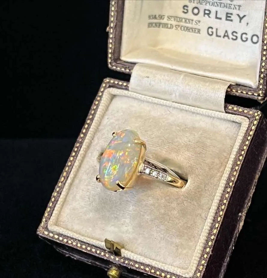 1940s Lighting Ridge Oval Opal Ring