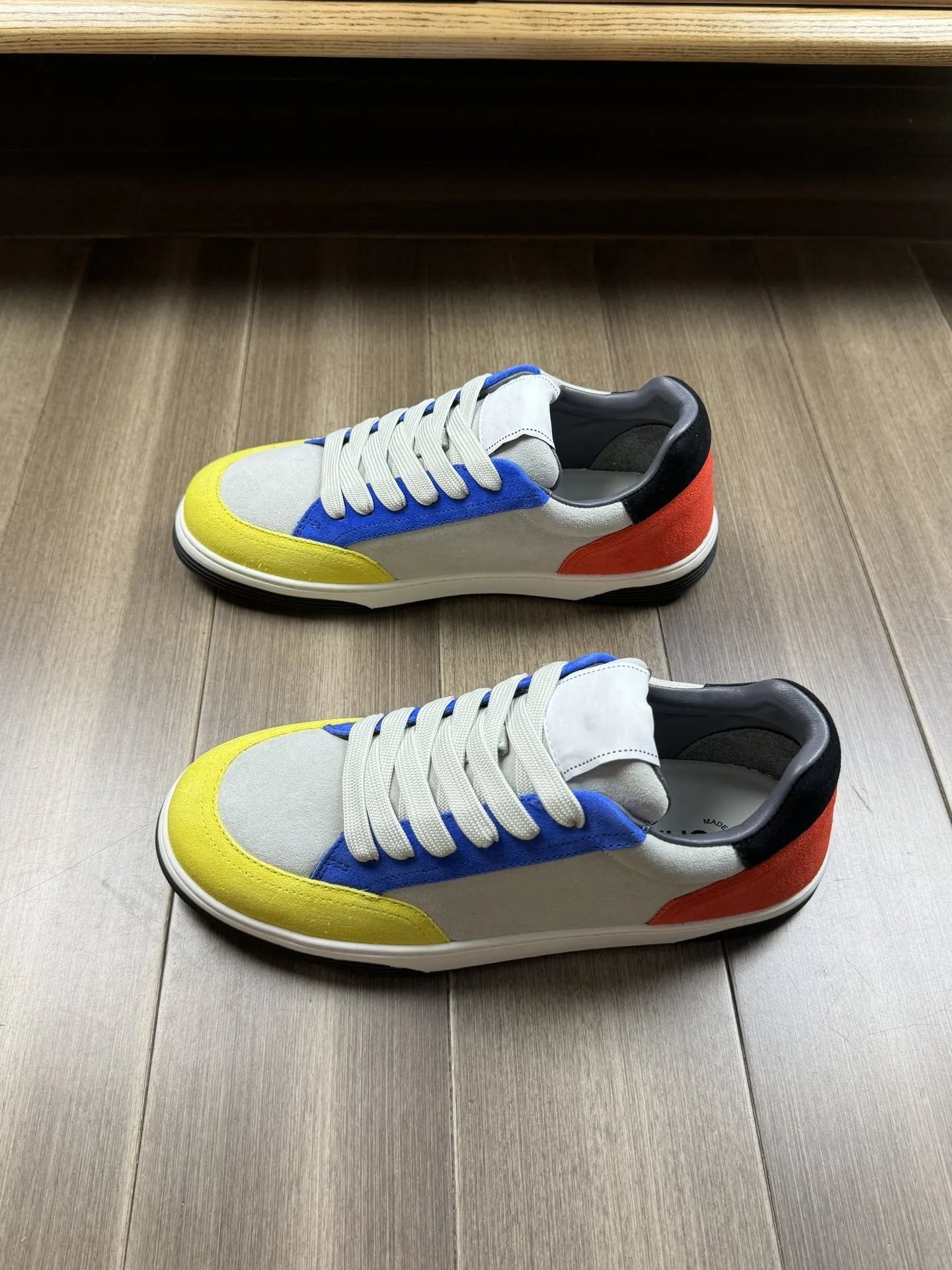 CC TRAINERS CALFSKIN BLUE YELLOW