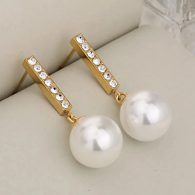 Chloe Pearl Studs