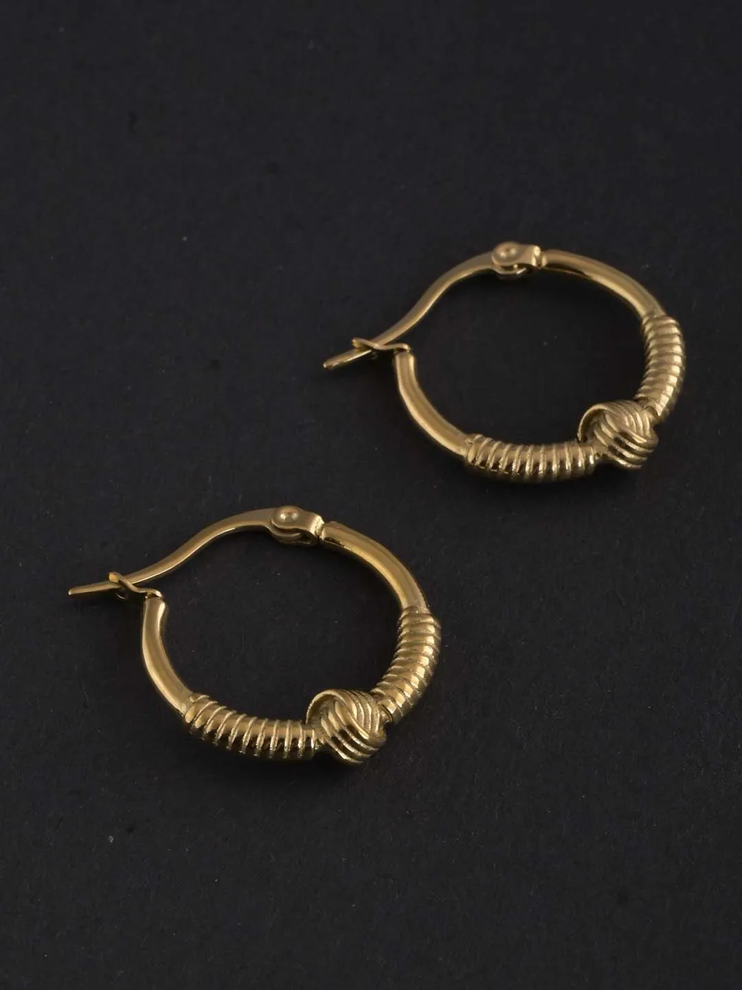 Classic Knotted Hoops