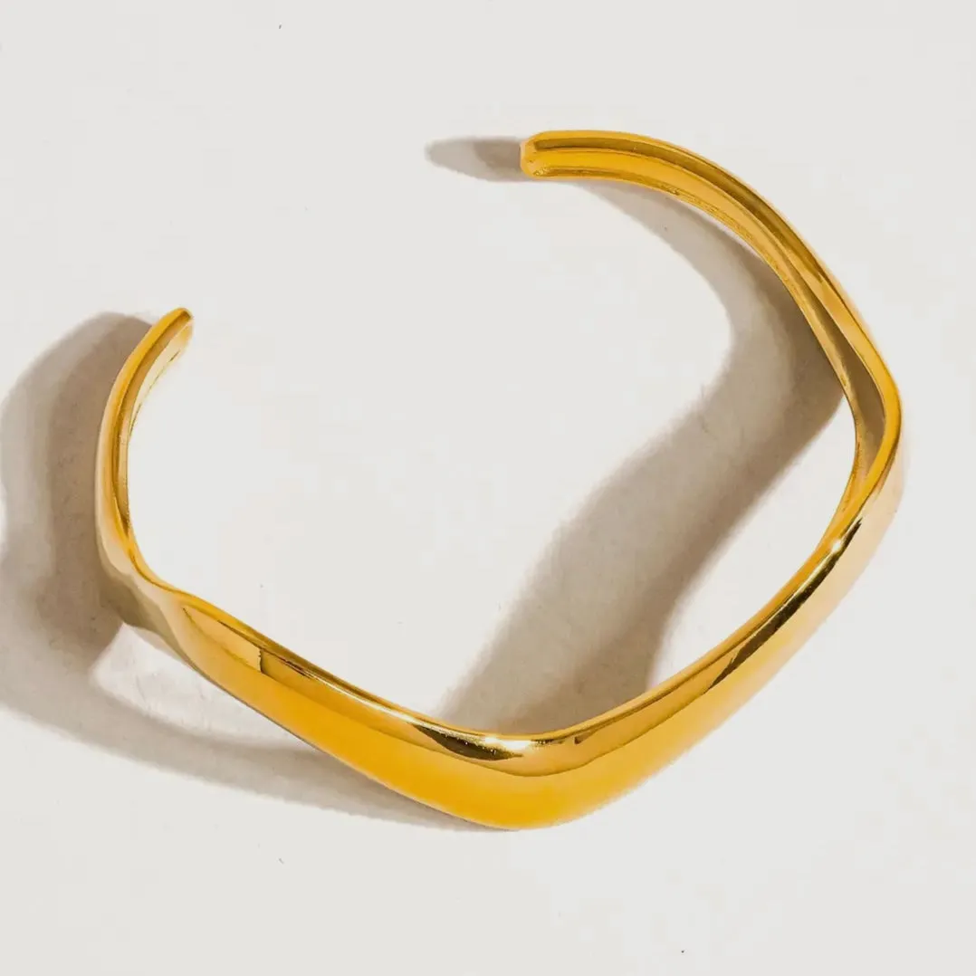 ‘Corey’ V-shaped Bangle Bracelet