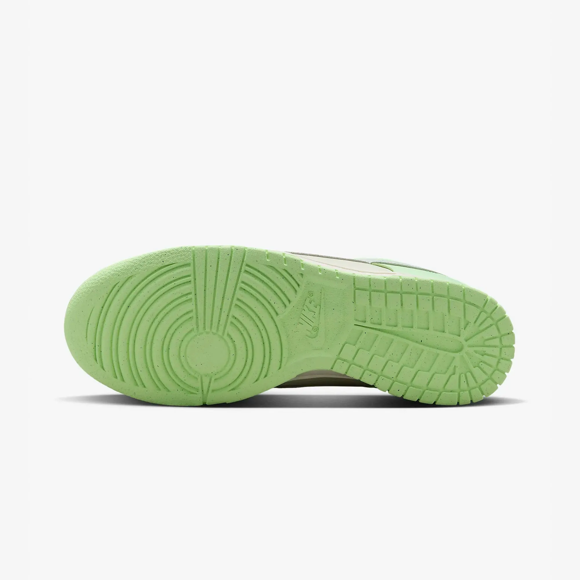 Nike | WMN'S DUNK LOW NEXT NATURE SE  { SEA GLASS/LIGHT SILVER-VAPOR GREEN-SAIL