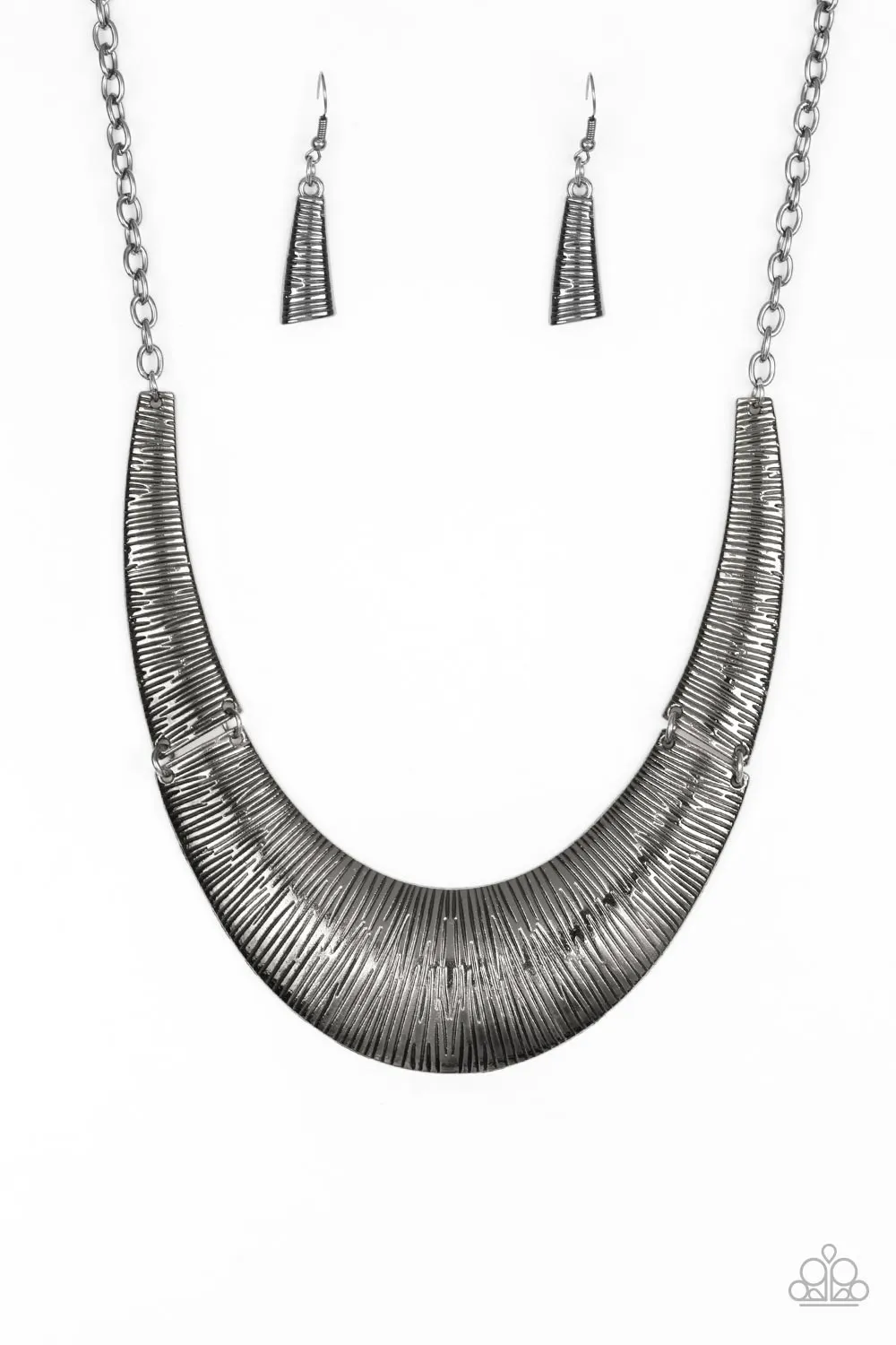 Paparazzi Necklace ~ Feast or Famine - Black