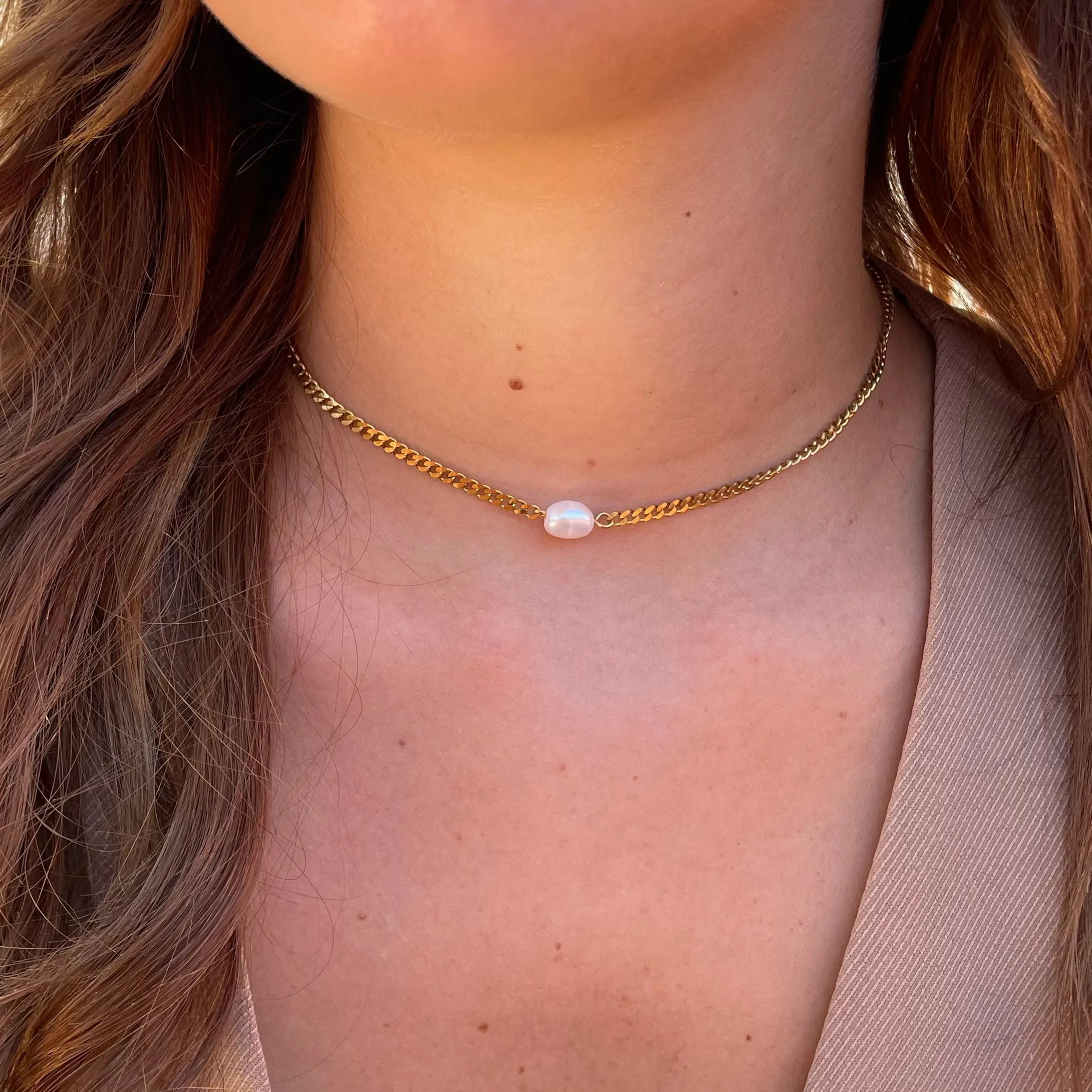 Pearl choker