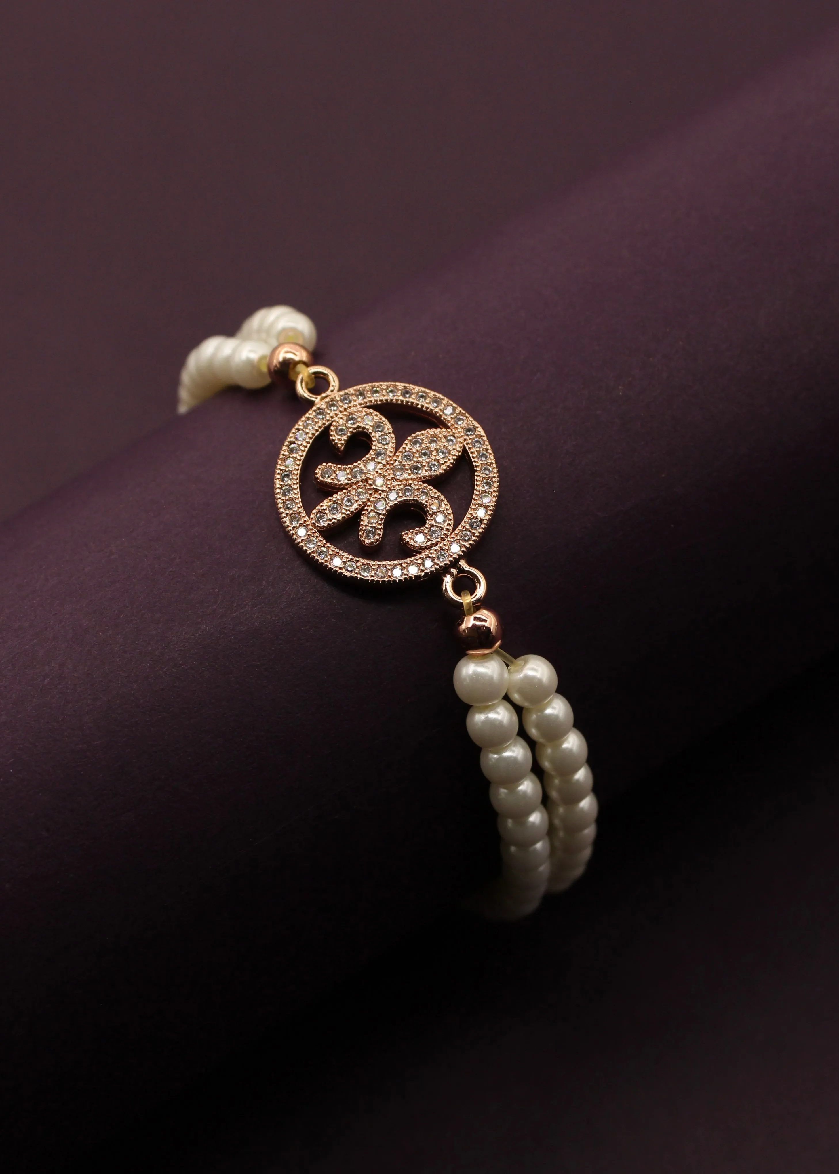 PRETTY PEARL BRACELET