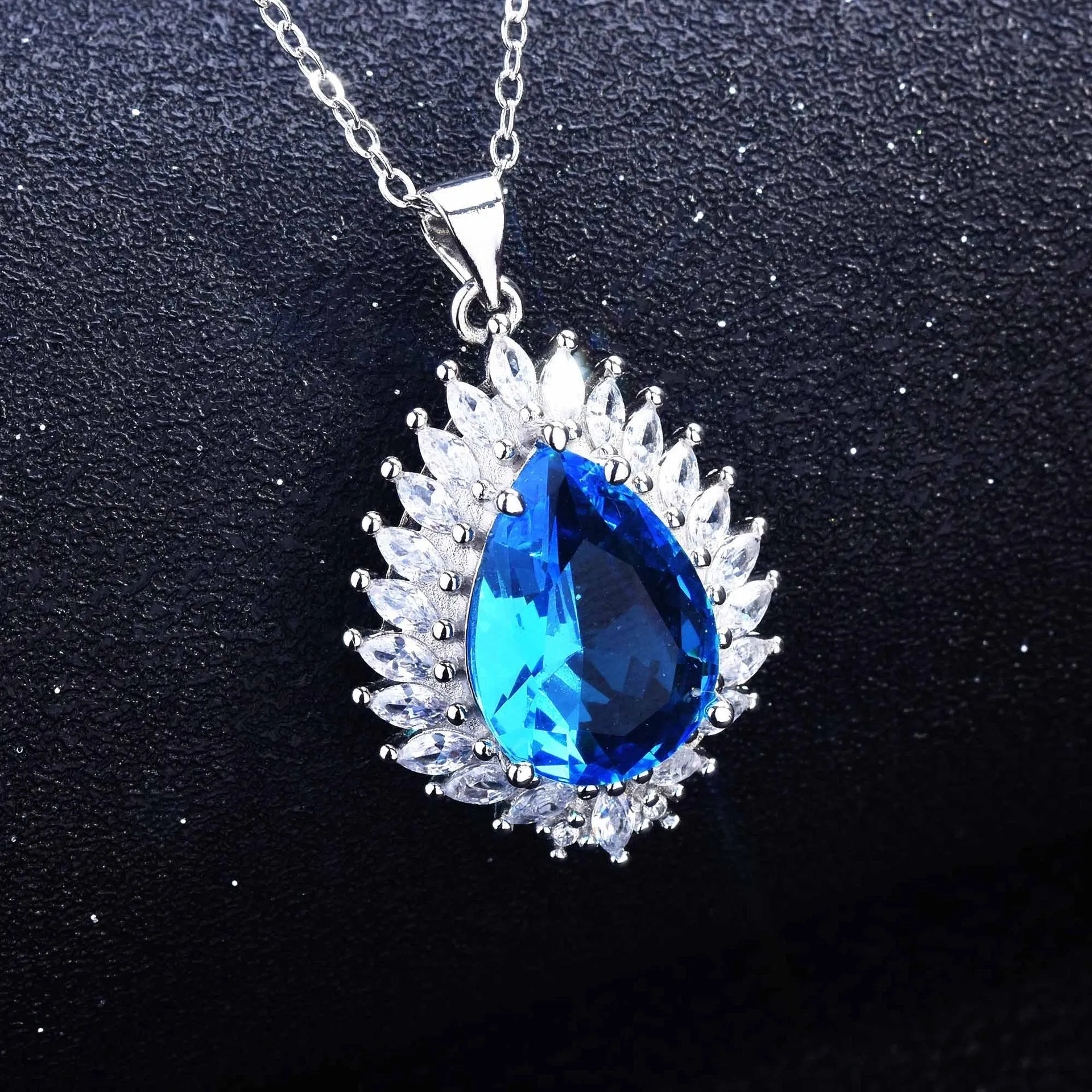 Romantic Sea Blue Water Drop Cubic Zirconia Necklaces Women Engagement Wedding Luxury Neck Accessories Statement Jewelry