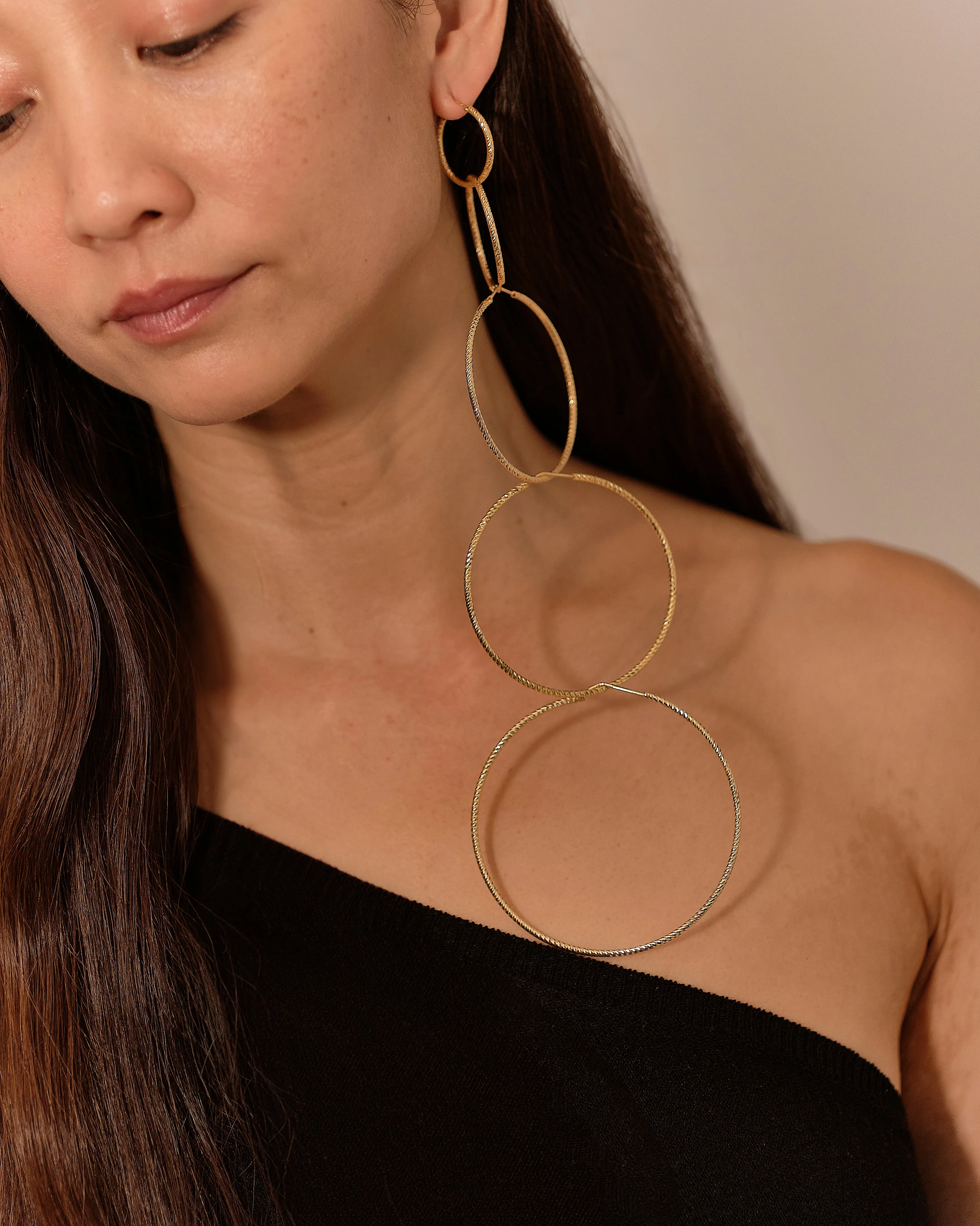 Sparkly, Diamond-Cut Roma Hoop Earrings - Extra Small   Small - Gold