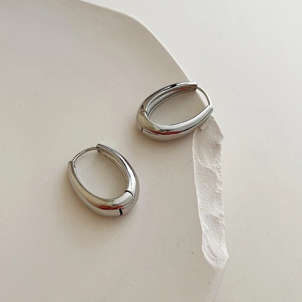 U Shaped Silver Hoop Earrings JLT12825