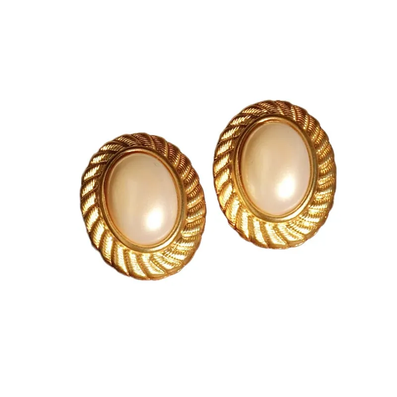 VAIGE Classic Pearl Elegance Stud Earrings in White and Gold