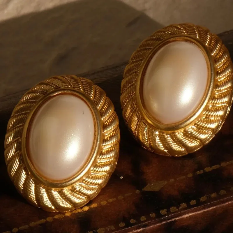 VAIGE Classic Pearl Elegance Stud Earrings in White and Gold